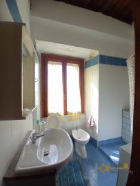 18-Character-stone-house-with-cellar-for-sale-Italy-Furci