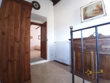 20-Character-stone-house-with-cellar-for-sale-Italy-Furci