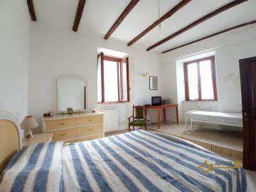 28-Character-stone-house-with-cellar-for-sale-Italy-Furci