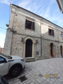 29-Character-stone-house-with-cellar-for-sale-Italy-Furci