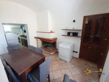 16-perfect-condition-stone-house-with-balcony-near-amenities-for-sale-italy-abruzzo-gissi
