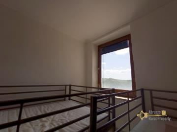 29-perfect-condition-stone-house-with-balcony-near-amenities-for-sale-italy-abruzzo-gissi