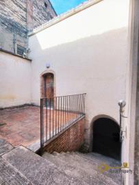 7-Character-town-house-with-garden-for-sale-Fossalto-Molise-Italy