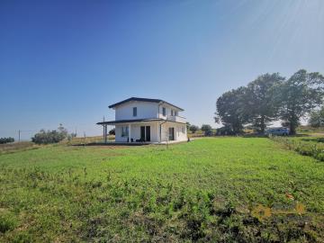 1-Incredible-villa-with-land-near-the-coast-for-sale-Molise-Mafalda-Italy