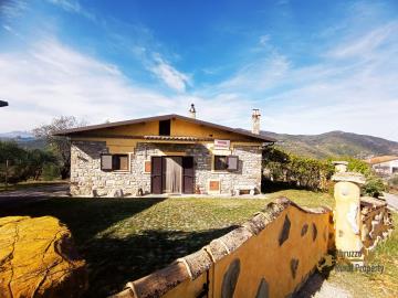 1 - Trivento, Country Property