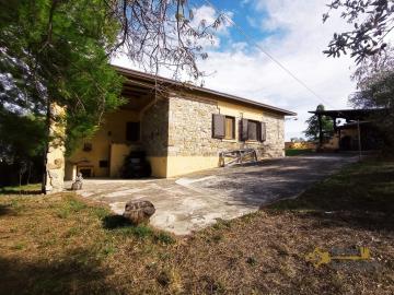 6-Incredible-country-house-with-6000-sqm-of-land-and-panoramic-view-for-sale-Trivento-Molise-Italy