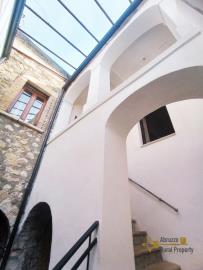 9-Beautiful-historic-apartment-for-sale-in-Palata-Molise-Italy