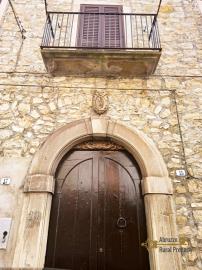 41-Beautiful-historic-apartment-for-sale-in-Palata-Molise-Italy