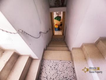14-Large-tow-house-with-terrace-near-the-coast-for-sale-Abruzzo-italy