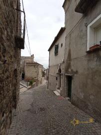 03-stone-house-with-panoramic-view-for-sale-abruzzo-carpineto