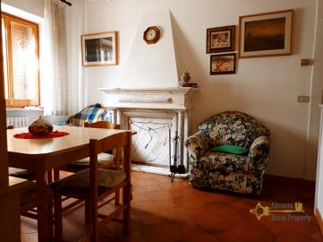 06-Perfect-condition-town-house-with-garden-for-sale-italy-abruzzo-castiglione-messer-marino