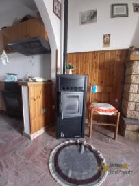 05Cosy-two--bedroom-town-house-composed-by-two-units-for-sale-Italy-Torrebruna