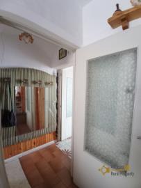07-Habitable-three-bedroom-town-house-for-sale-Italy-Gissi