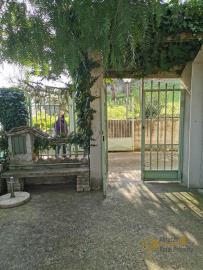 04-semi-detached-town-house-with-garden-20-minutes-from-the-coast-for-sale-italy-abruzzo-fresagrandina