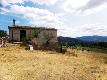 01-Panoramic-country-town-house-with-land-for-sale-Italy-Palmoli