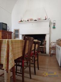 12-Historic-town-house-with-annex-ad-cellar-for-sale-Fresagrandinaria