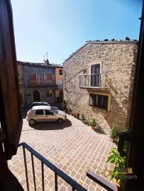15-Restored-town-house-made-of-stone-for-sale-Guilmi