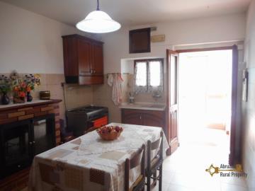 15-Country-house-with-olive-grove-for-sale-Italy-Molise-Roccavivara