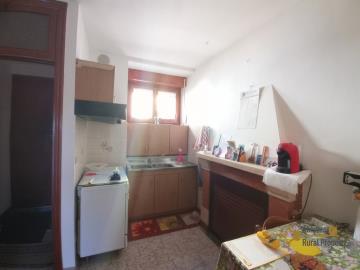 03-Three-bedroom-town-house-for-sale-Italy-Castiglione-Messer-Marino