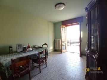 08-Three-bedroom-town-house-for-sale-Italy-Castiglione-Messer-Marino