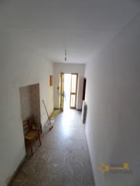 15-Three-bedroom-town-house-in-need-of-renovation-for-sale-Italy-Gissi