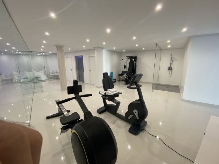 Image No.36-5 Bed Villa for sale