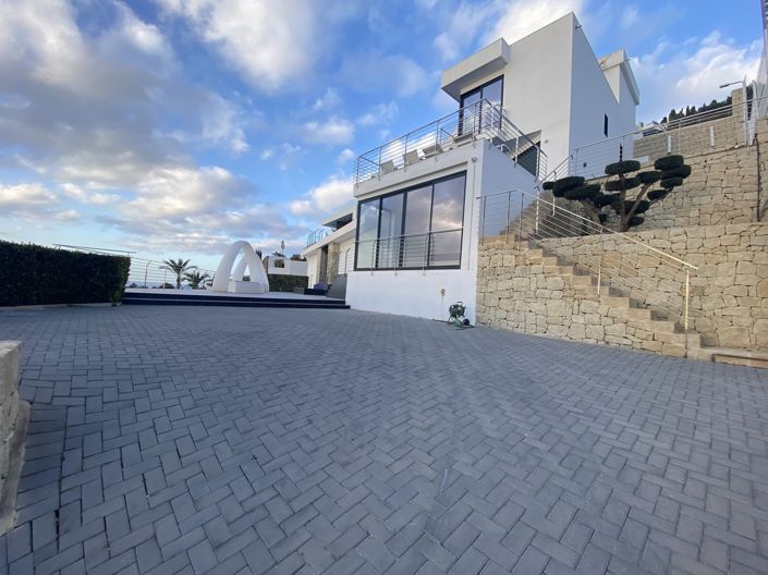 Image No.45-5 Bed Villa for sale