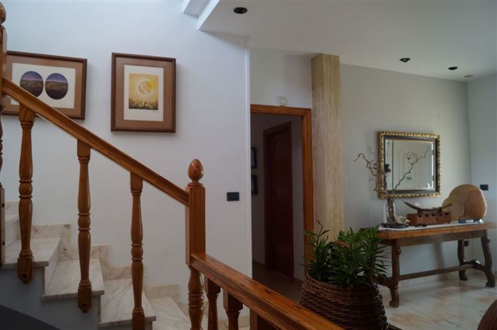 Image No.13-7 Bed Villa for sale