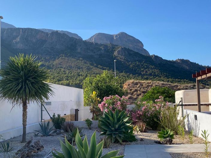 Image No.18-3 Bed Villa for sale