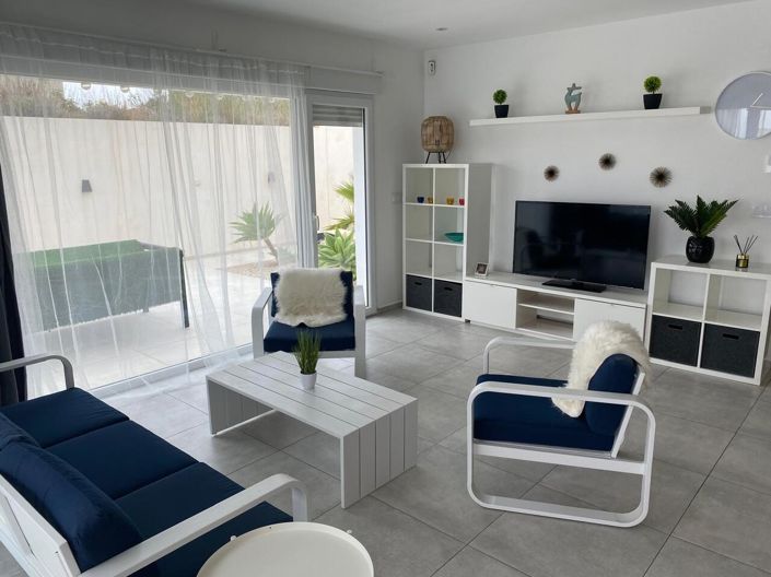 Image No.6-3 Bed Villa for sale