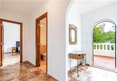 10844-villa-for-sale-in-calpe-12629469-large
