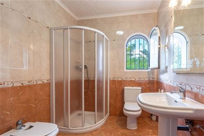 10844-villa-for-sale-in-calpe-12629474-large