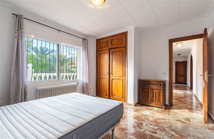 Image No.17-7 Bed Villa for sale