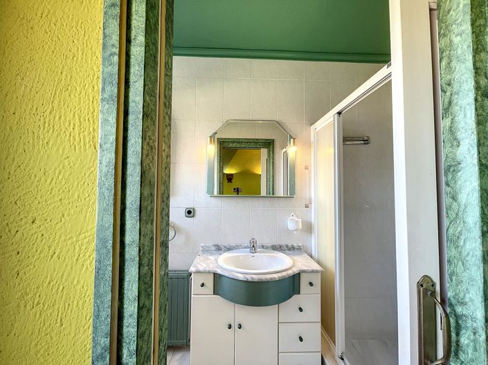 Image No.29-3 Bed Villa for sale