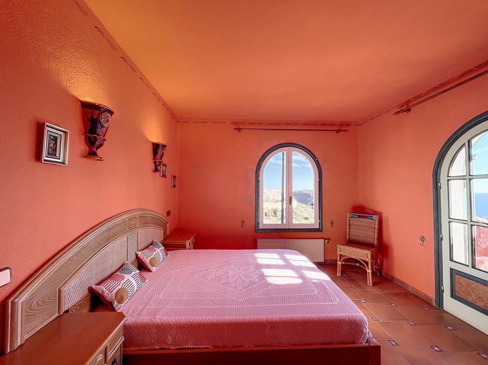 Image No.33-3 Bed Villa for sale