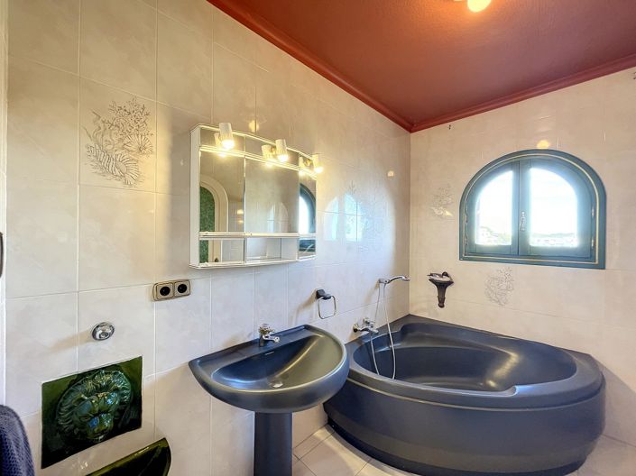 Image No.40-3 Bed Villa for sale