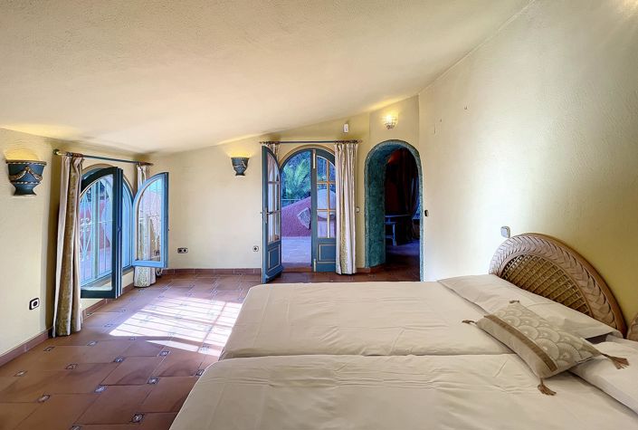 Image No.47-3 Bed Villa for sale