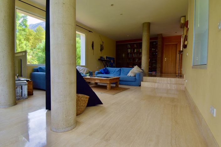 Image No.12-6 Bed Villa for sale