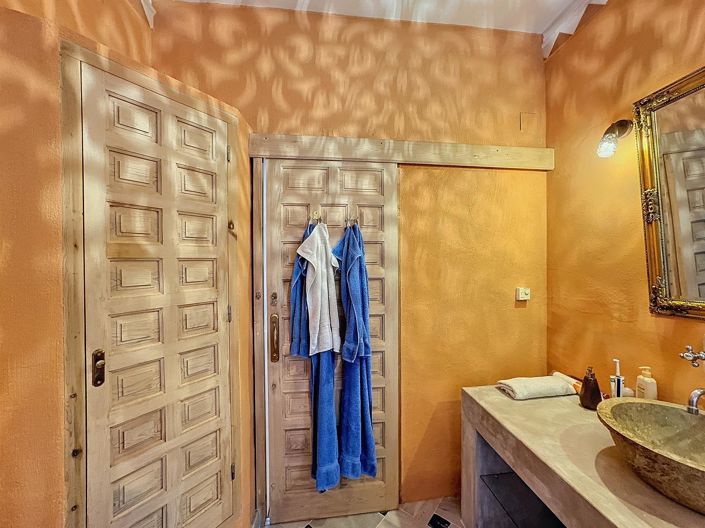 Image No.12-3 Bed Villa for sale