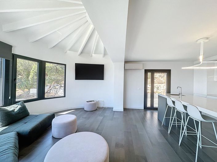 Image No.29-3 Bed Villa for sale