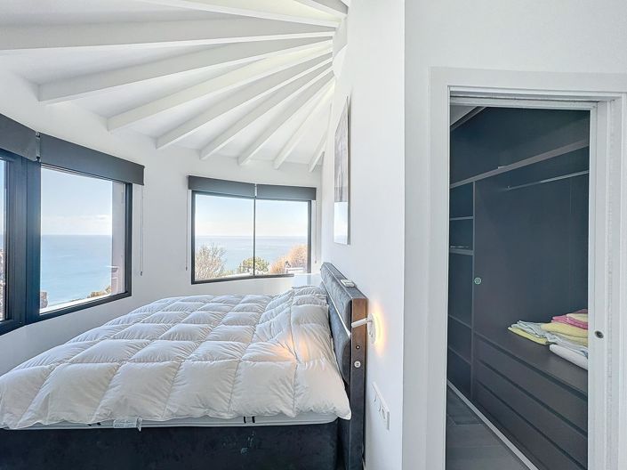 Image No.31-3 Bed Villa for sale