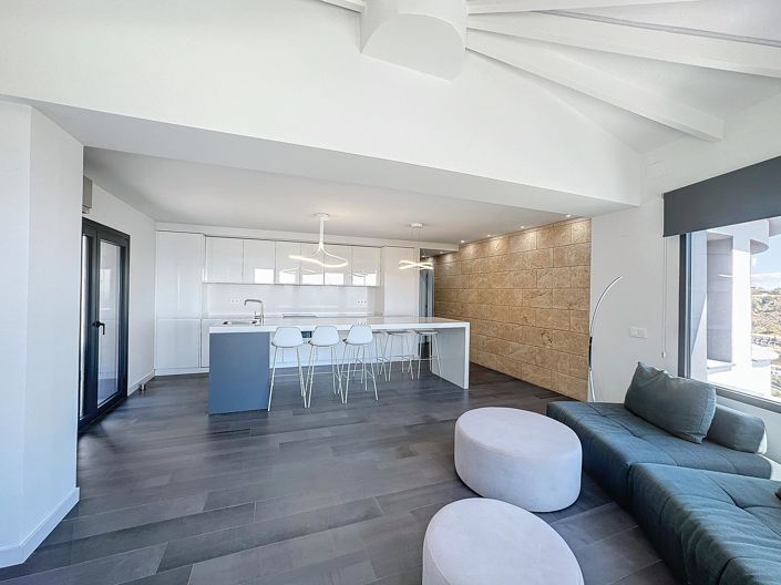 Image No.34-3 Bed Villa for sale