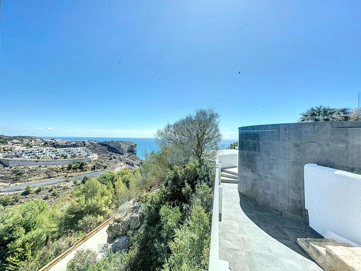 Image No.44-3 Bed Villa for sale