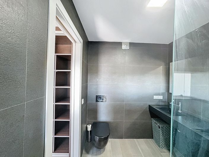 Image No.48-3 Bed Villa for sale