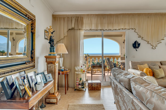 Image No.10-5 Bed Villa for sale