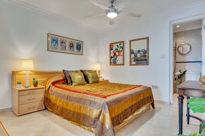 Image No.40-5 Bed Villa for sale