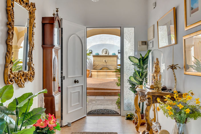 Image No.5-5 Bed Villa for sale