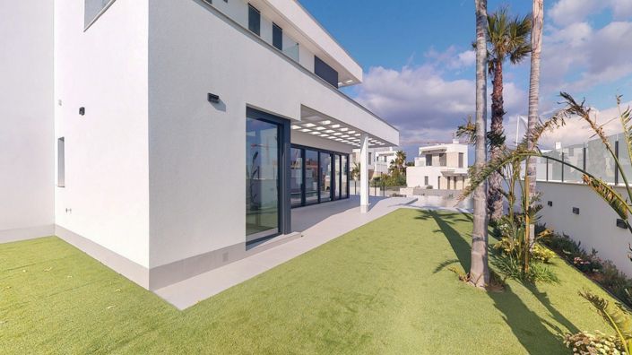 Image No.16-3 Bed Villa for sale