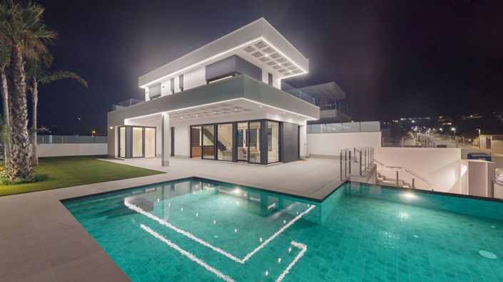 Image No.2-3 Bed Villa for sale