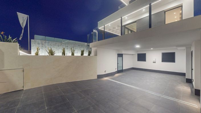 Image No.24-3 Bed Villa for sale